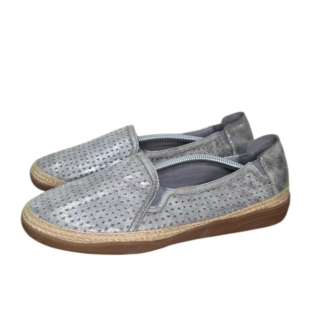 Clarks Womens Size 9 Metallic Silver Leather Slip On Espadrille Loafers